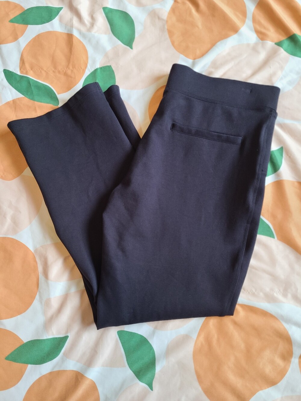 Quince Navy Straight/ Flair Leg Cropped Ponte Pants Size L Minimalist Stretch